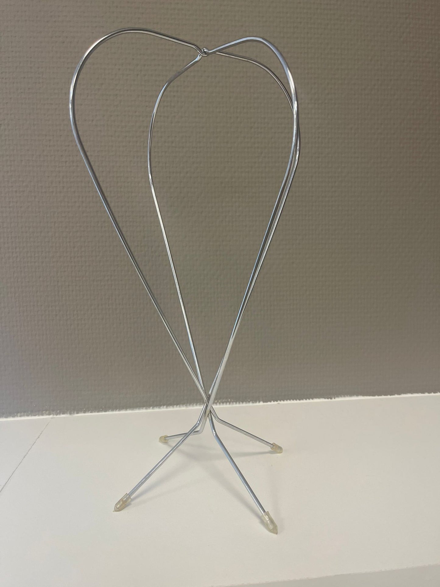 Belle Madame hairpiece stand