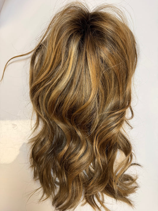 Synthetic Belle Madam Wavy Topper